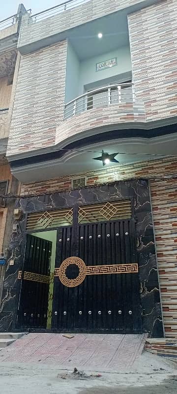 brand new house available for urgent sale in madina colony 1