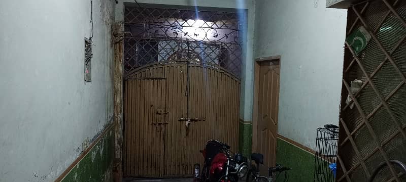 5 Marla completely double story house available for urgent sale in baghban pura bazar 4