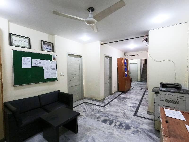 1 Kanal Building Is Available For Sale In Model Town Block N Extension Lahore 25