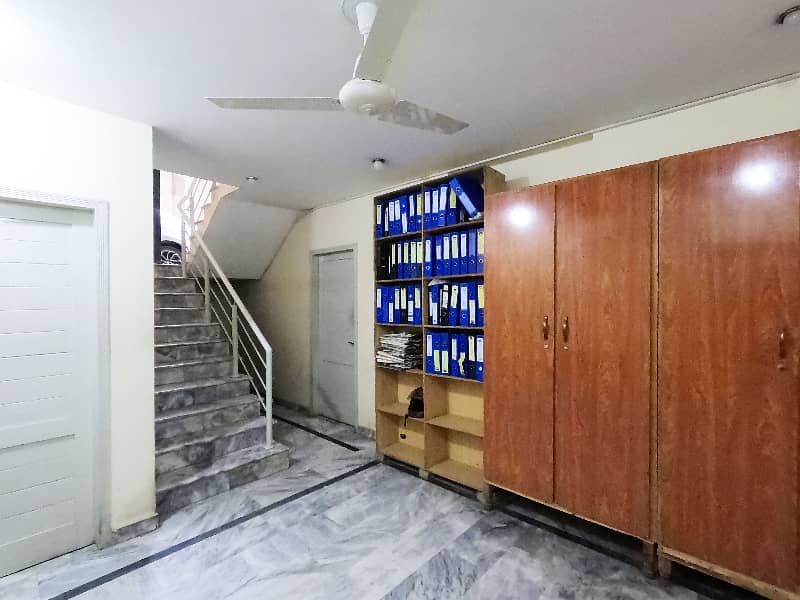 1 Kanal Building Is Available For Sale In Model Town Block N Extension Lahore 29