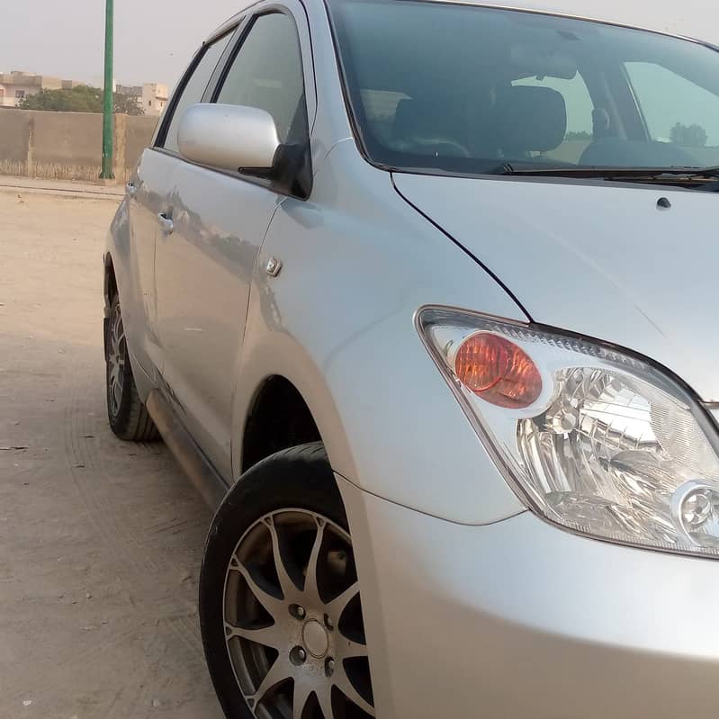 Toyota IST 2004 Reg2008 1300cc silver 5