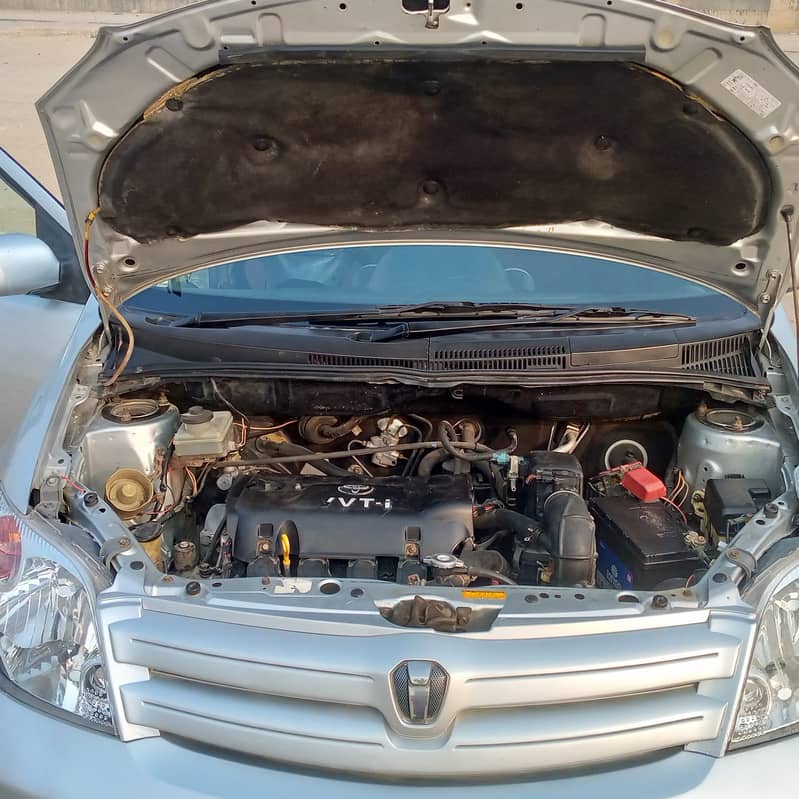 Toyota IST 2004 Reg2008 1300cc silver 11