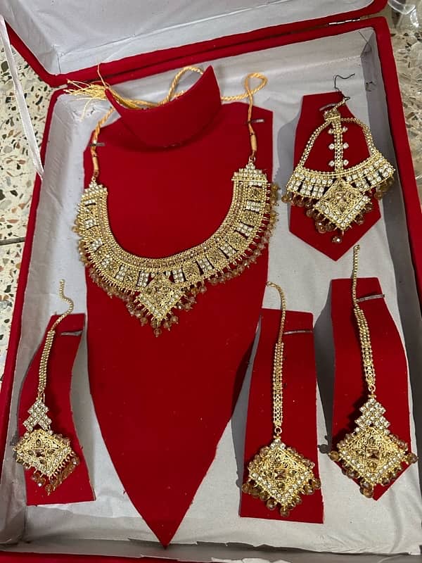 Bridal Jewellery Set used only 1 time 2