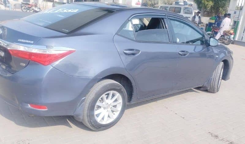 Toyota Corolla GLI Auto 2015 2