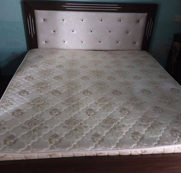 King size Bed 1