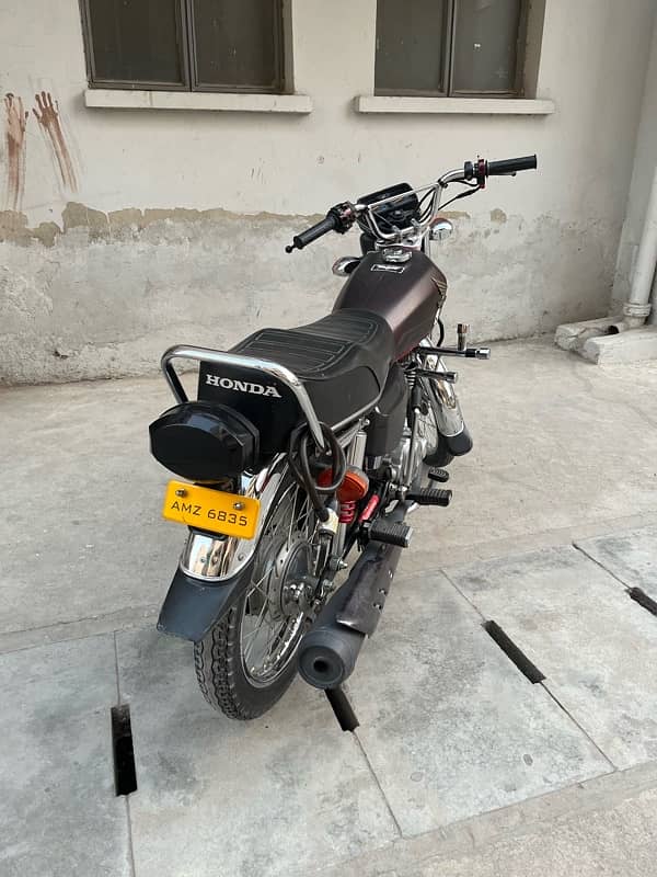 honda 125se 9