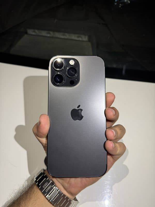 iphone 14 pro max Black colour 128gb jv with box 2