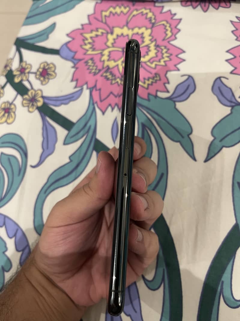 Apple iPhone 11 Pro Max 64gb 3