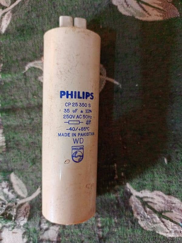 Street Light items available Philips Chokes  Bulbs  Small HRC Body Swi 12