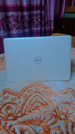 Dell laptop for sale 4th generation Ram 8 with 256 ssd