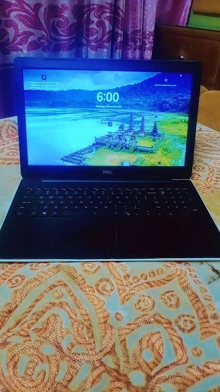 Dell laptop for sale 4th generation Ram 8 with 256 ssd 2