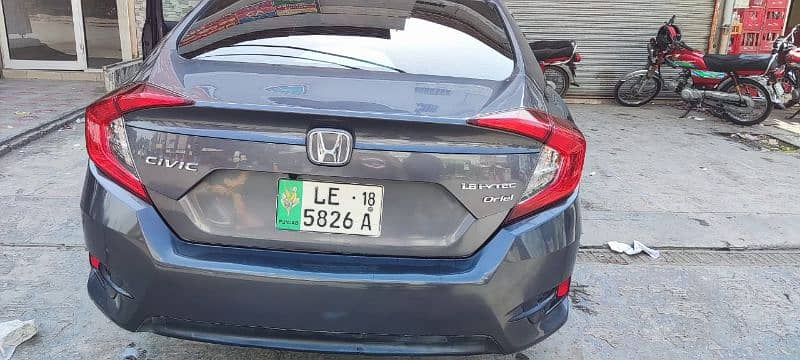 Honda Civic Oriel 2018 8