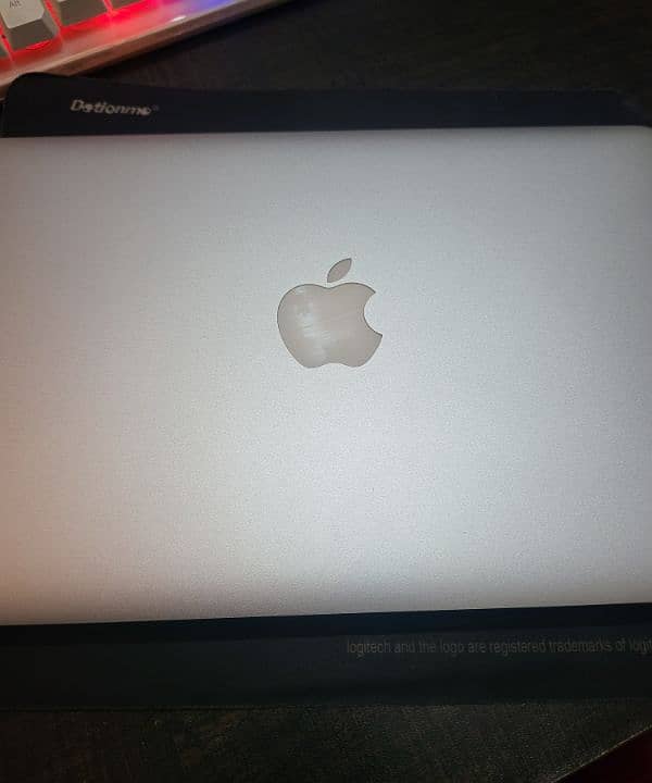 Macbook Air 2015 With Box 3