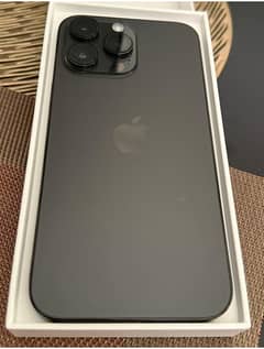 Apple iPhone 14 Pro Max Space Black 10/10 Condition