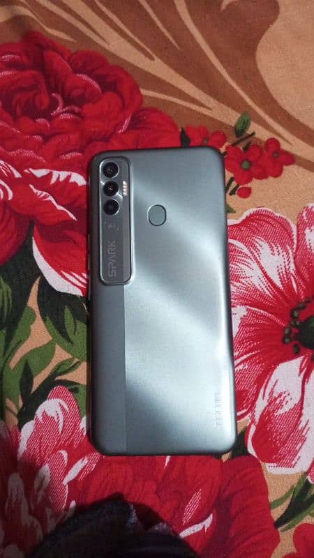 Tecno spark 7 pro 0