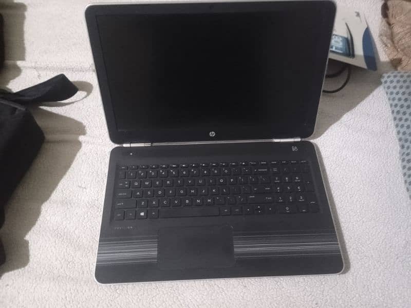 HP Core i7 Laptop 4