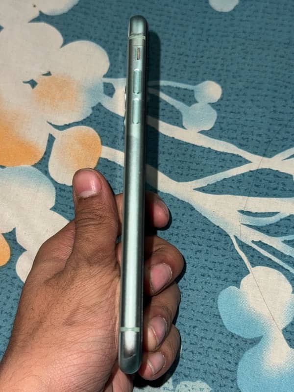 Iphone 11 PTA Aproved 4