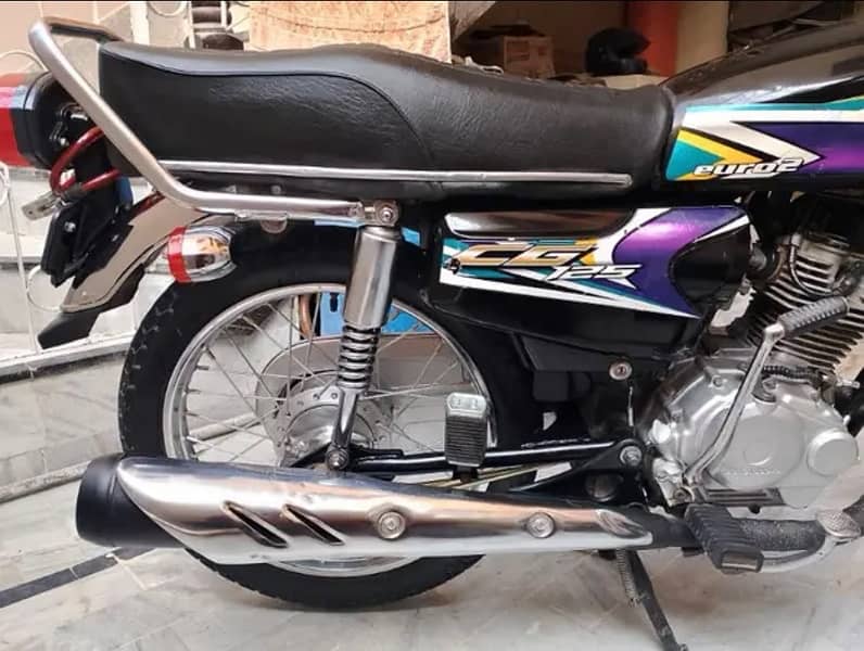 Honda Cg125 9