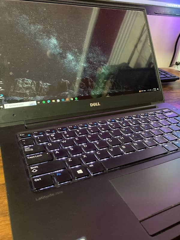 Dell latitude 7370 1