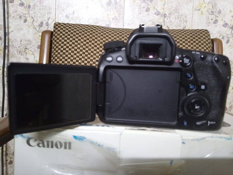 Canon 6D mark 2 with lens 15