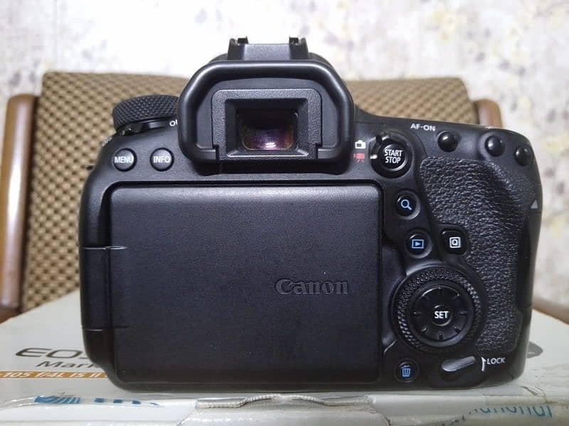 Canon 6D mark 2 with lens 16