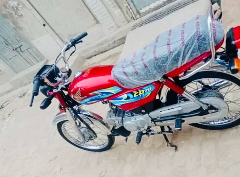 Honda cd70 Model 2024 new condition Hyderabad number 10