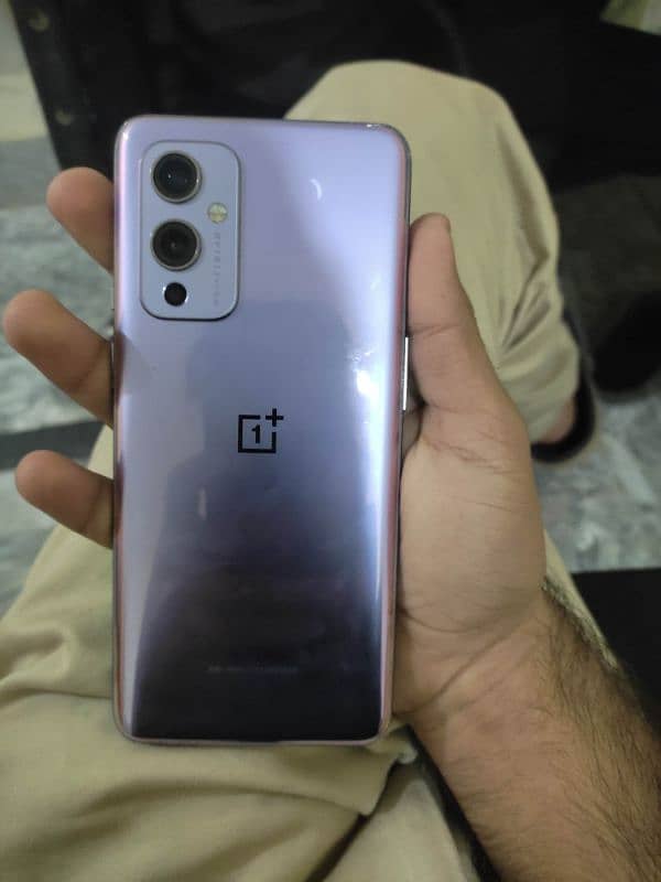 OnePlus 9 5g 1