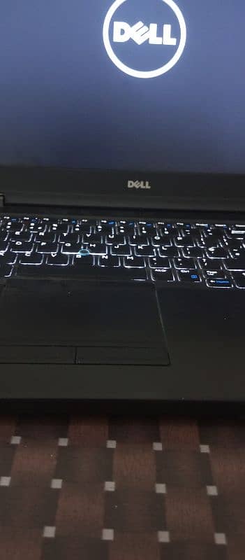 Dell core i3 fifth generation 4 gb Ram 128 NVmn ssd 0