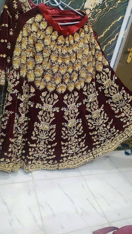 full heavy bridal lahinga and tail doppata. full hand made kam 5