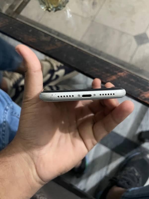 I phone 11 64 gb factory unlock 2