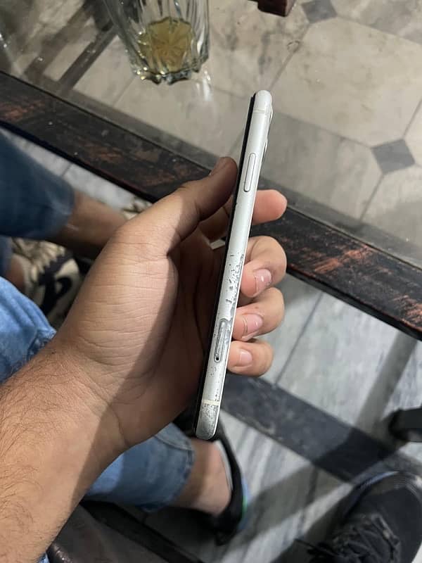 I phone 11 64 gb factory unlock 5