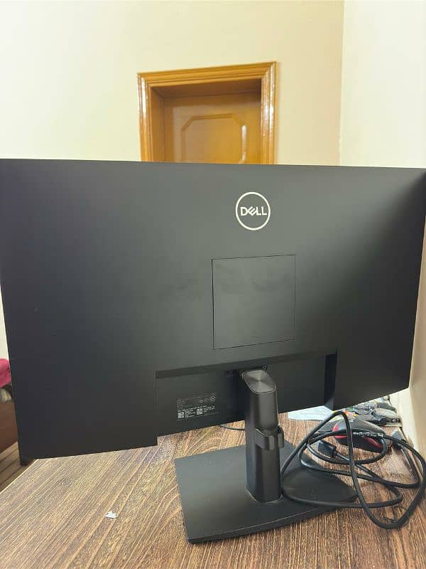 Dell led 27 inch uses 3