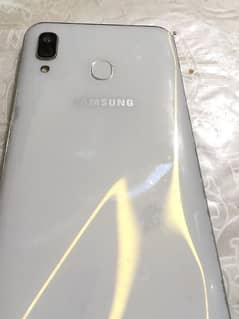 Samsung Galaxy A30