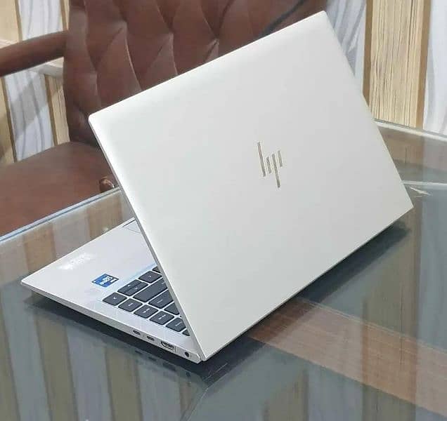 Model: HP Elitebook 840 G8 Evo Certified 7