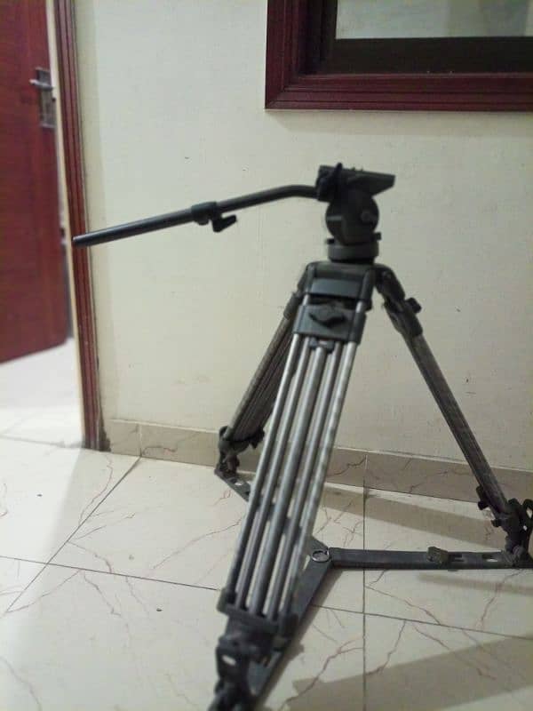 libec H65 head with tripod good working 3