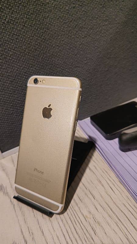 iphone 6 64GB  (PTA approved) for urgent sale 2