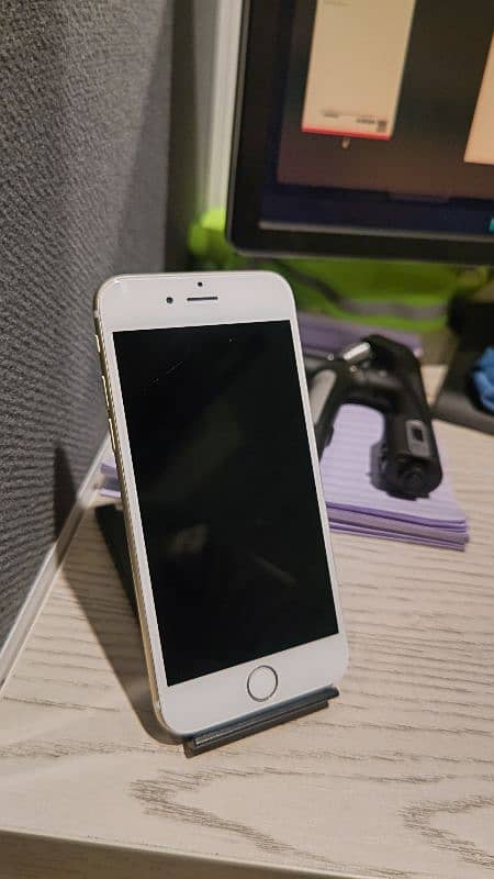 iphone 6 64GB  (PTA approved) for urgent sale 10