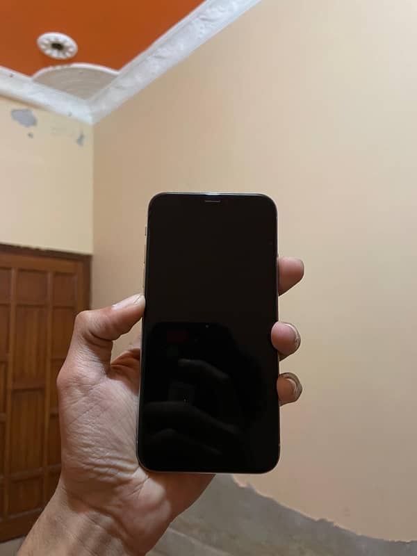 Iphone x 64gb pta approved 10/10 condition 1