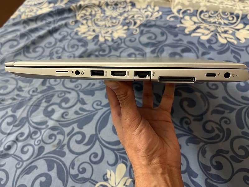 HP G6-840 core i5 ( 8th gen ) 1.9GHZ Elitebook 2