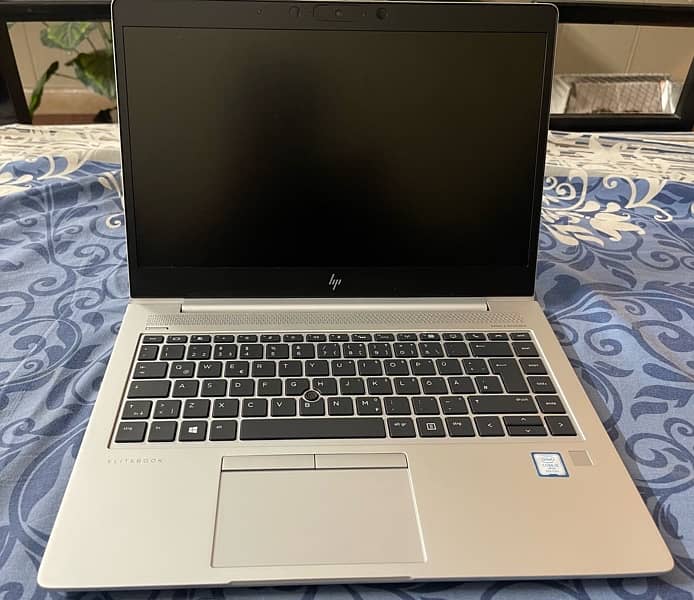 HP G6-840 core i5 ( 8th gen ) 1.9GHZ Elitebook 4