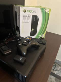 Xbox 360 320 Slim brand new with box and original accessories