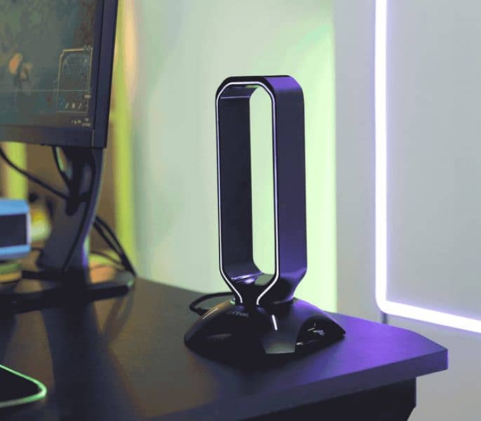 GXT 265 Cintar RGB Headphone Stand (Black) 1