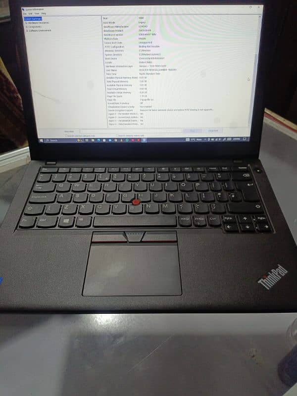 LENOVO THINKPAD X270 8GB i5, 6GEN 4