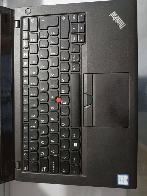 LENOVO THINKPAD X270 8GB i5, 6GEN 9