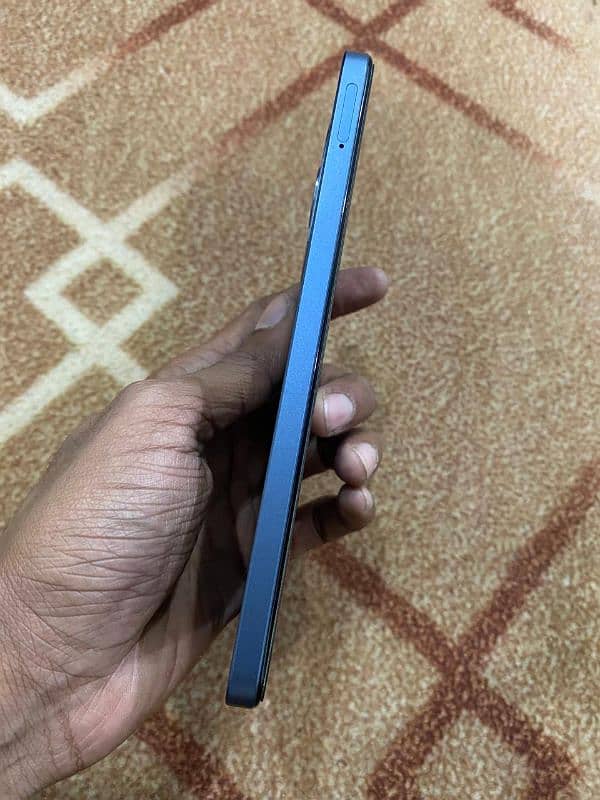 Realme C63 6GB Ram 128 GB Rom 4