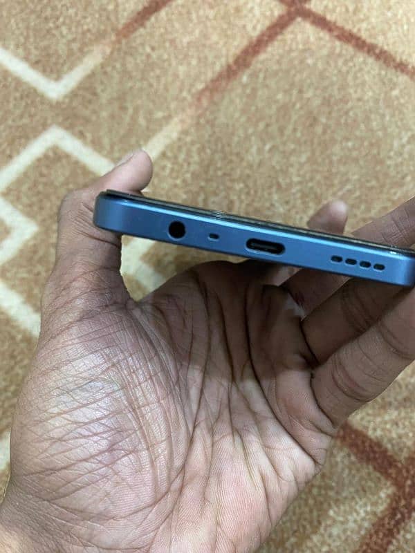 Realme C63 6GB Ram 128 GB Rom 5