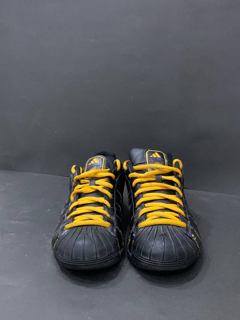 Adidas Superstar x Lakers 1