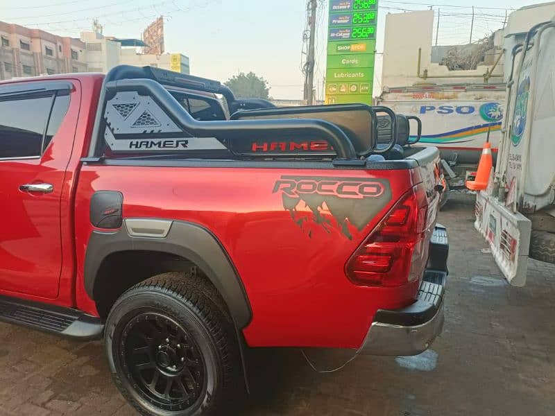 Toyota Hilux Revo V 2017 2