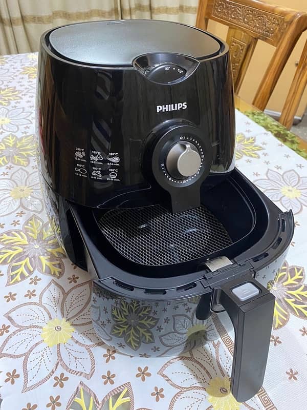 Philips Air Fryer HD 9220/20 0