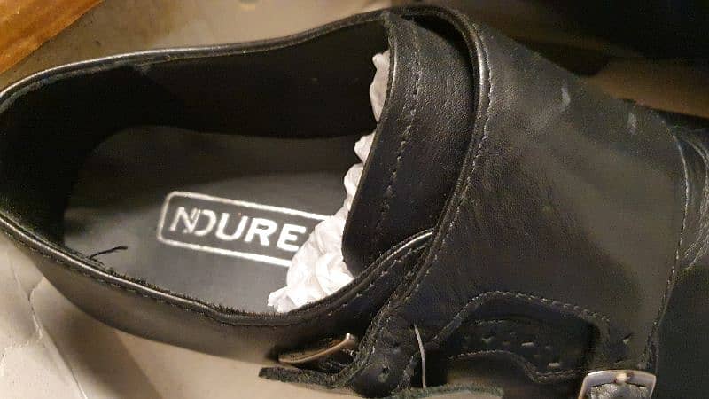 BRAND NEW UNUSED LEATHER SHOE 2